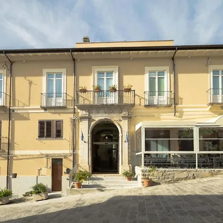 Le Corti - Dimora Storica Bed & Breakfast Polistena