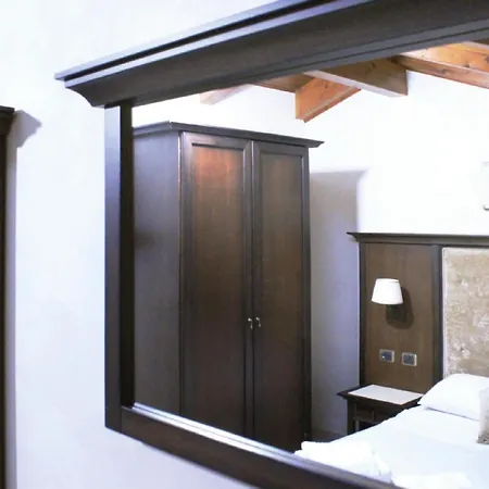 Le Corti - Dimora Storica 4*