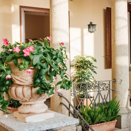 Le Corti - Dimora Storica Bed and Breakfast Polistena