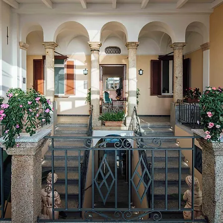 Le Corti - Dimora Storica Bed & Breakfast Polistena